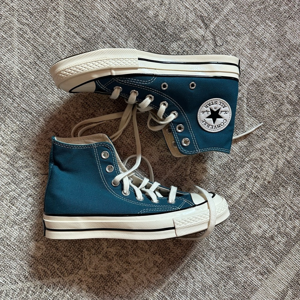 Converse High-Top Converse- Blue
